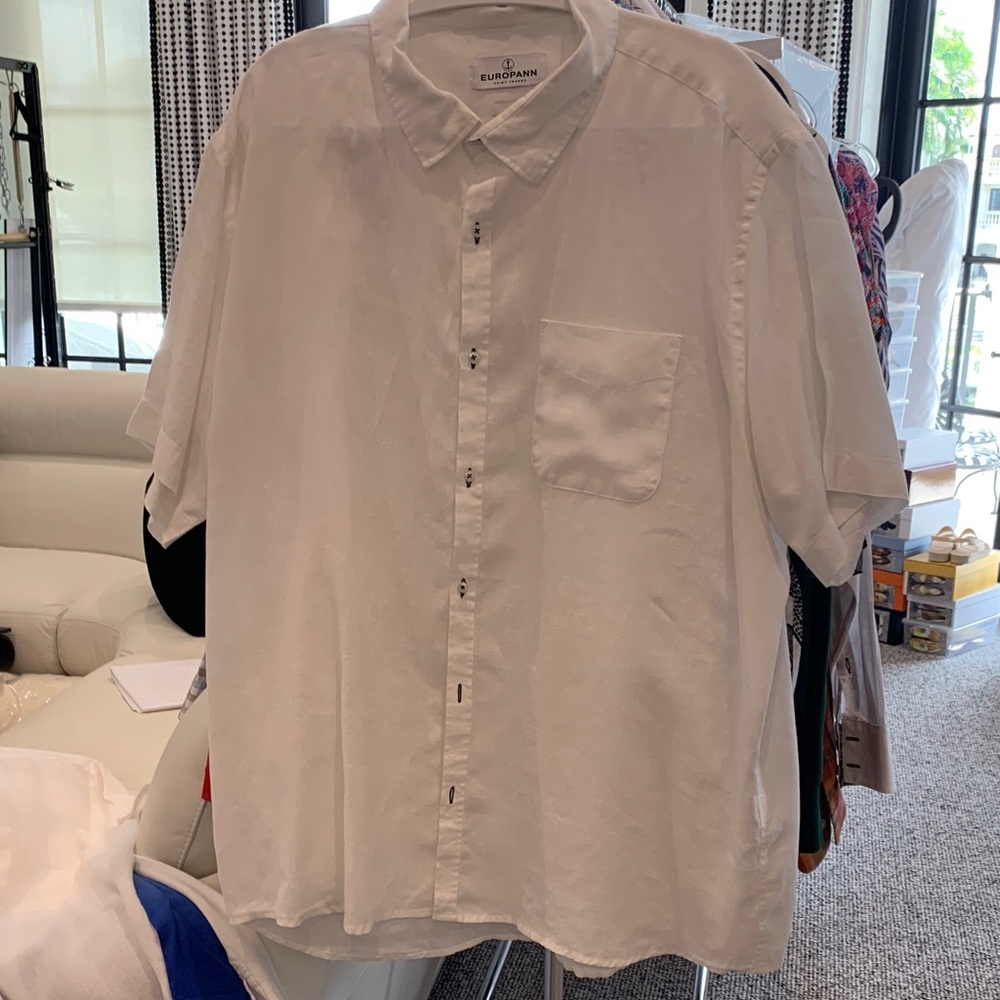 White Men's Linen Shirt. XXL